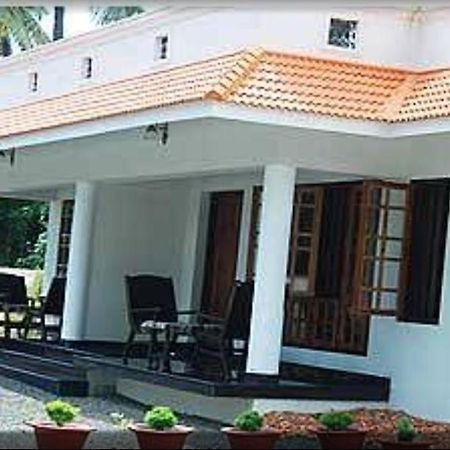 Palmy Residency Apartment Alappuzha Ngoại thất bức ảnh